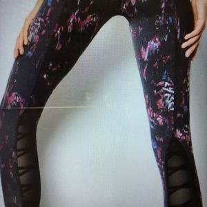ISO! VS Knockout Tights in Blurred Shadows S